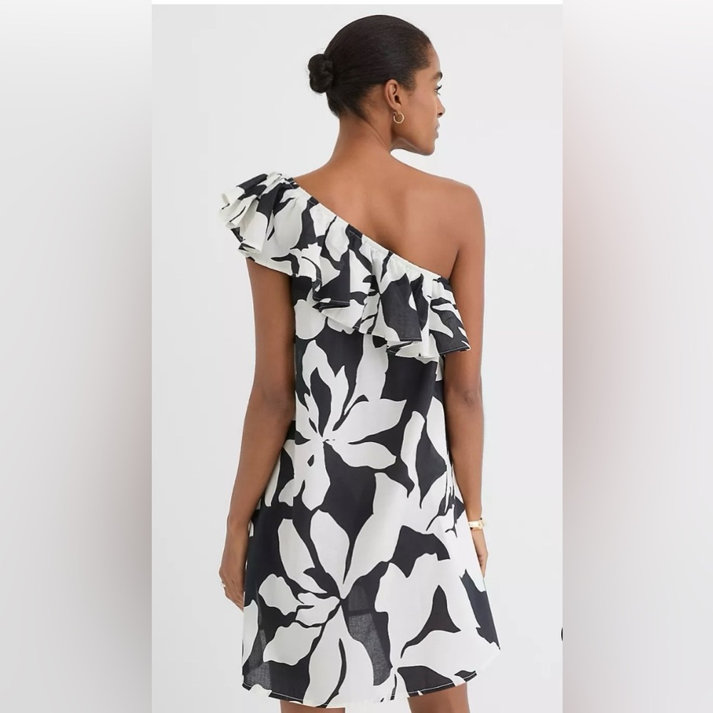 One-Shoulder Black & White Floral Ruffle Dress